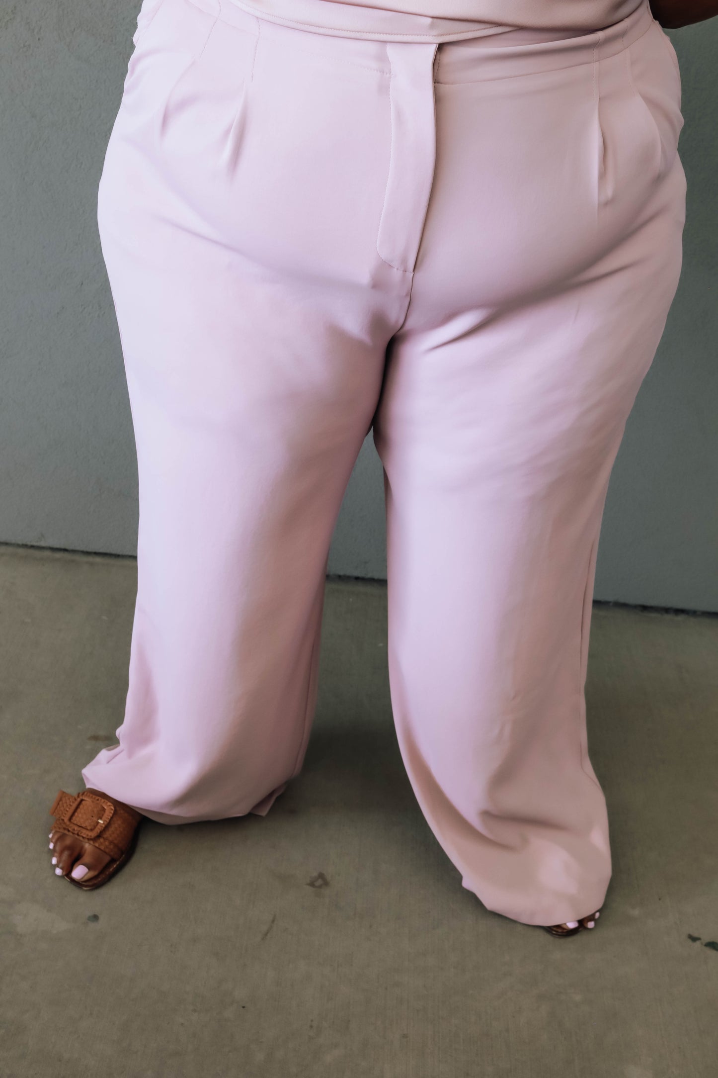 The Sora Pants Curvy- Lavender