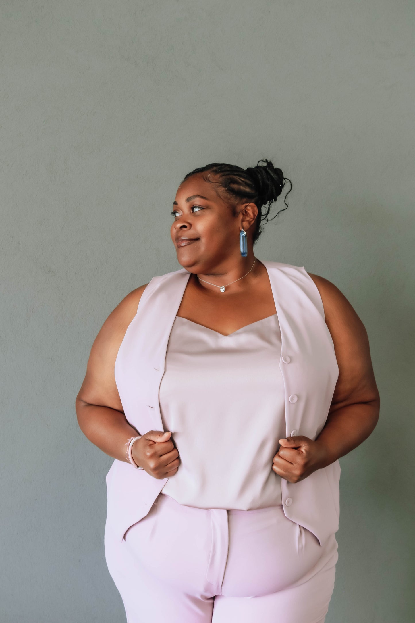 The Elara Vest Curvy- Lavender