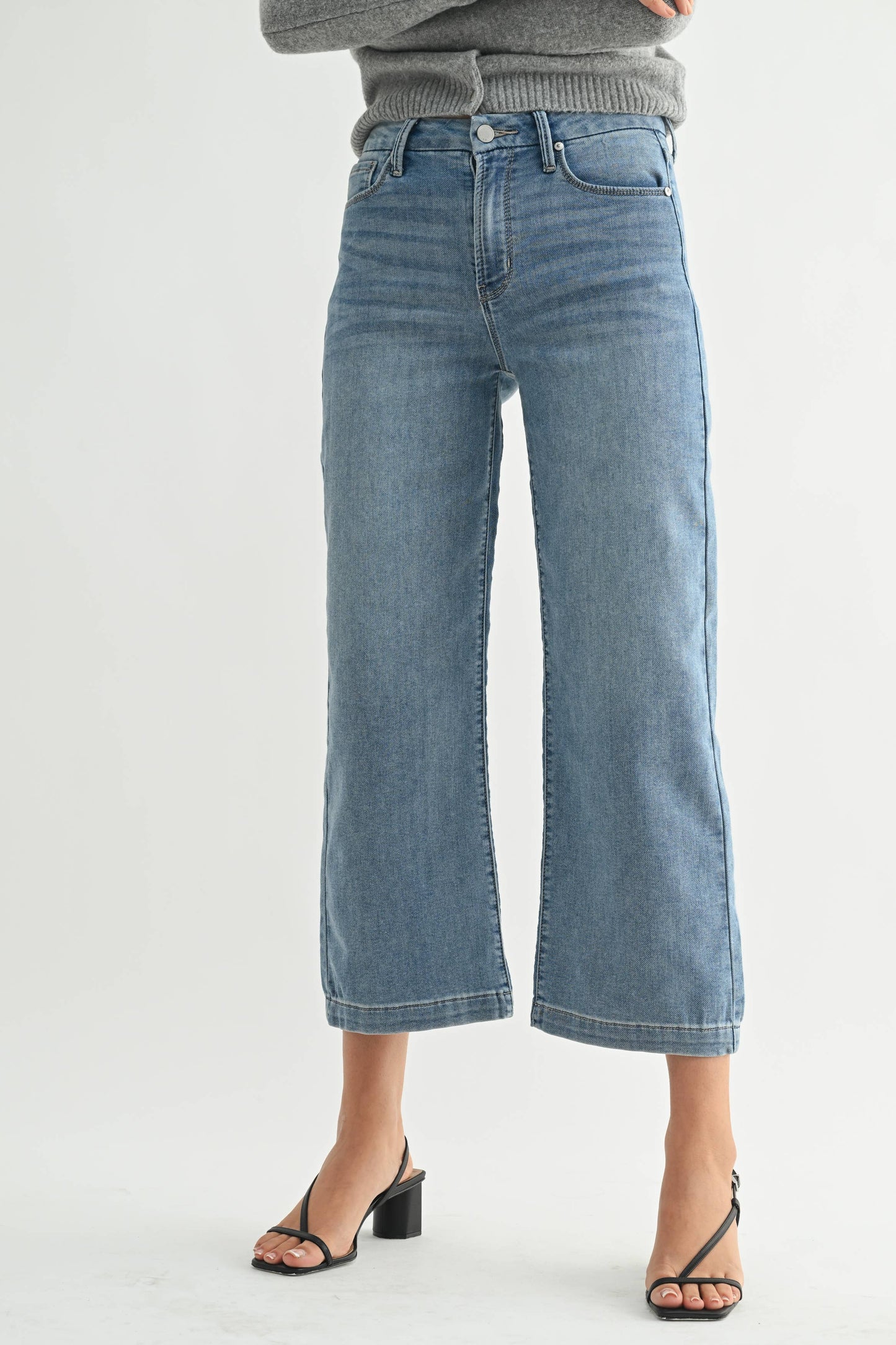 Hannah Cropped Wide Legs Jeans