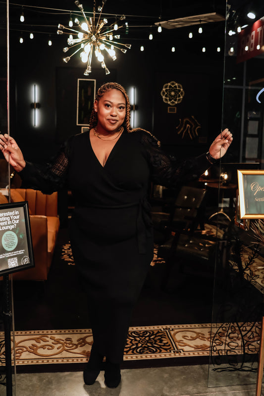 Wrap me up LBD Curvy - Black