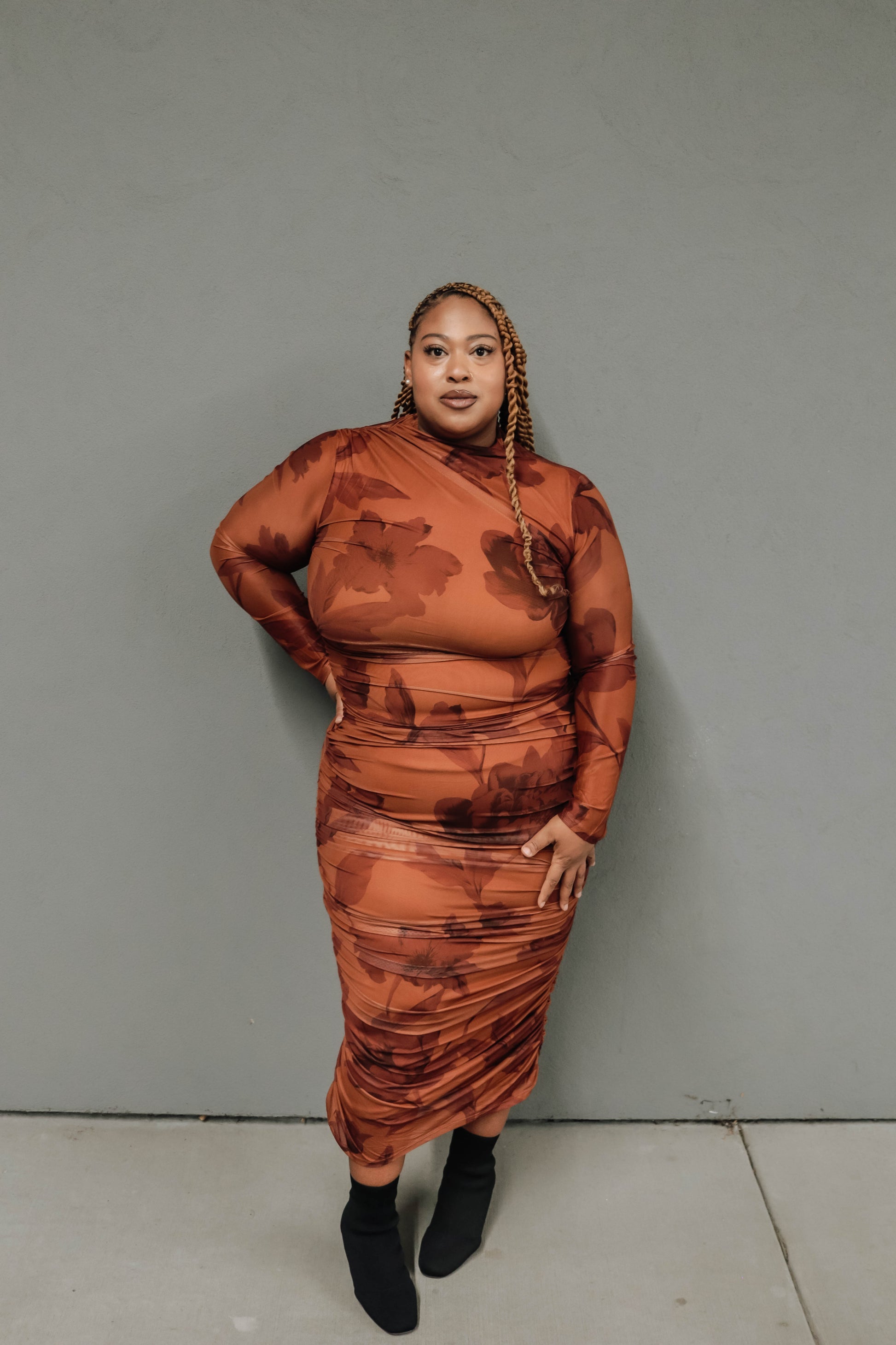 Amber mesh midi dress - Curvy 1XL Amber mesh midi dress - Curvy 1XL