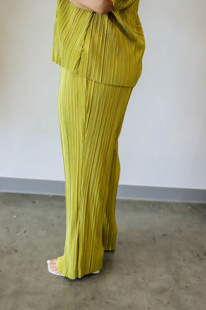 2 Piece Pleated Set - Lime