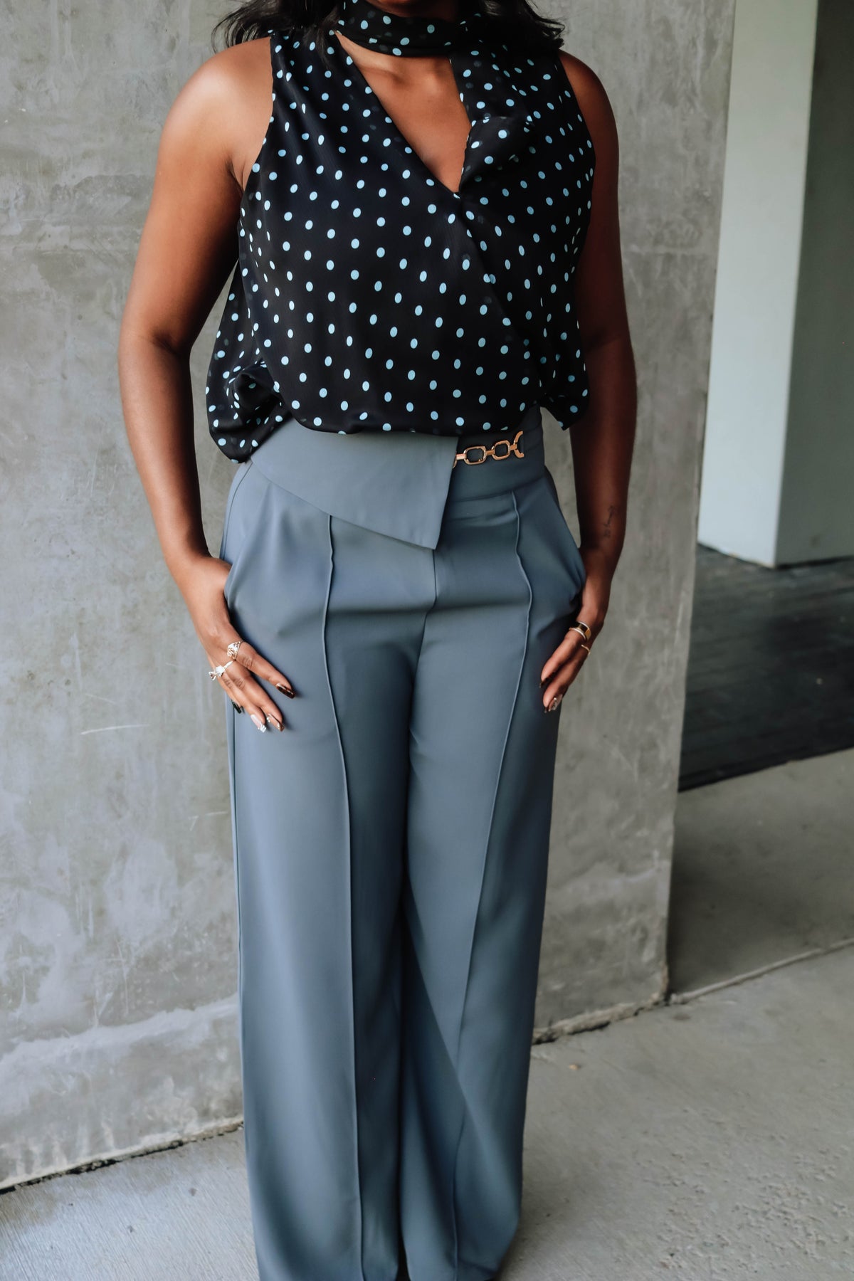 The Executive Wide-Leg Pant - Grey