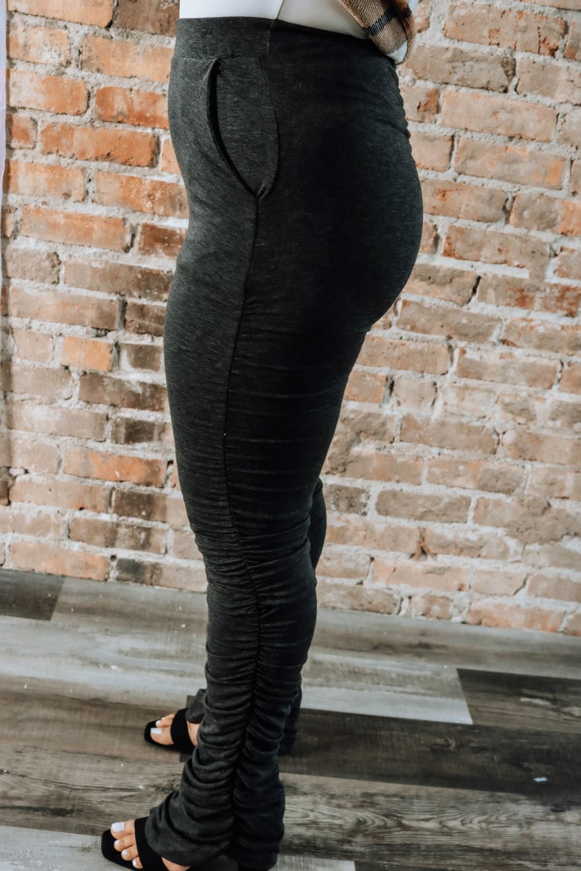 We Ready Stacked Leggings - Heather Charcoal – 2 Beatz Boutique